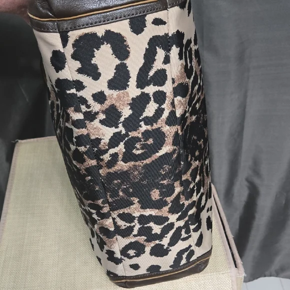 Coach Carryall Black and Brown Shoulder BagEUC